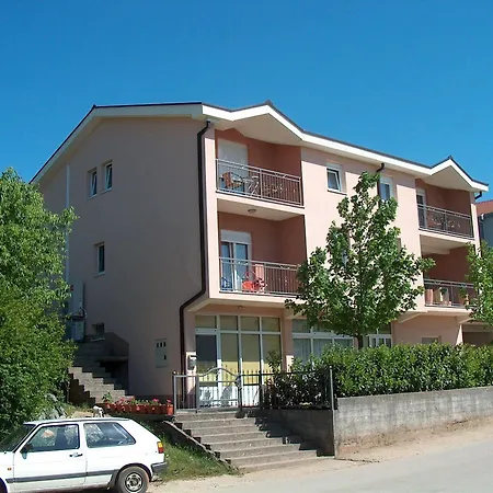 维拉佩特拉酒店 Međugorje